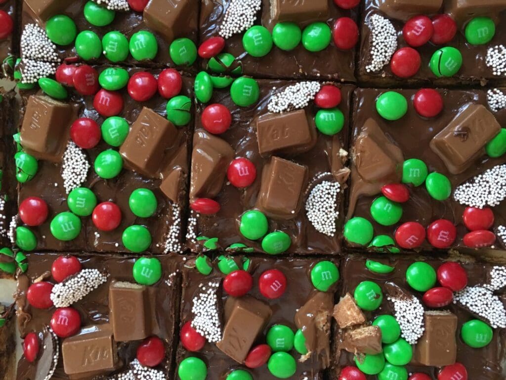 Christmas fudge with m&m's and candy canes.