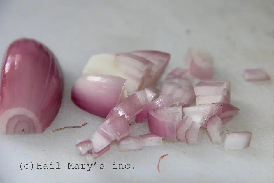 How to Cut Shallots