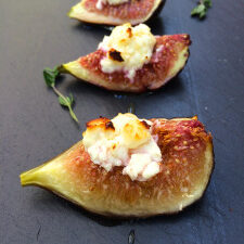 Figs, feta and honey appetizers