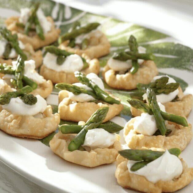 Asparagus tartlets with creme fraiche.